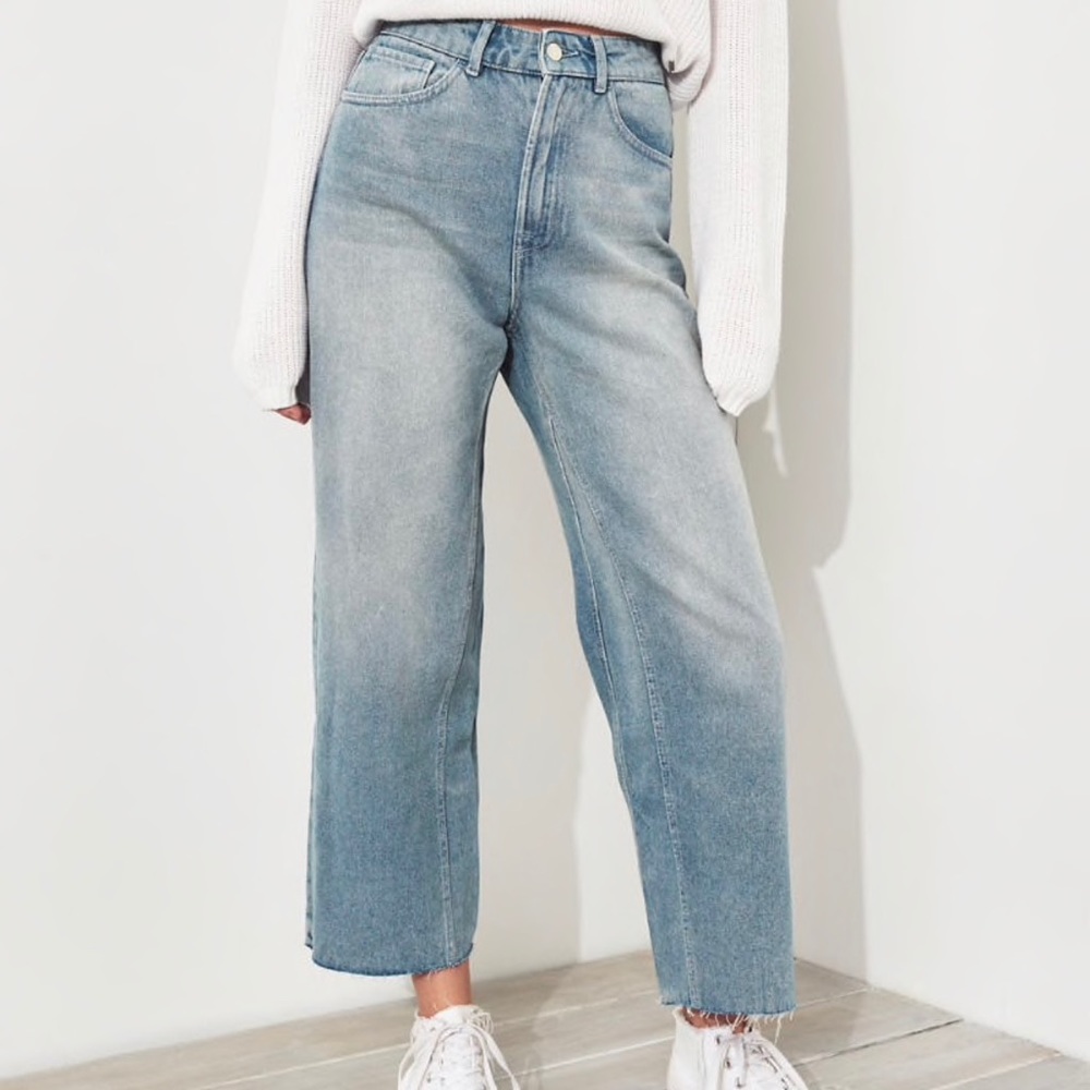 ❌❌SOLD❌❌ Hollister Ultra High Rise Culotte